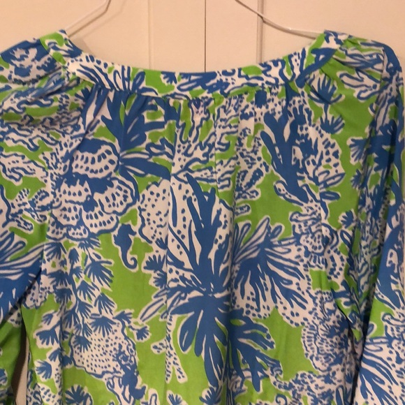 Lilly Pulitzer Elsa Silk Blouse Small Coral design - Picture 11 of 14